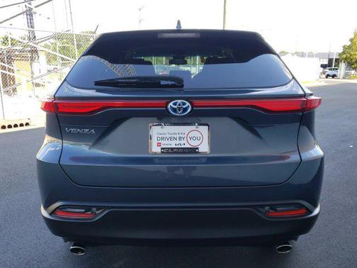 2023 Toyota Venza LE