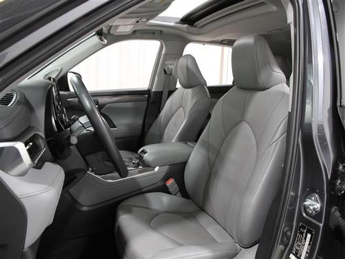 2022 Toyota Highlander Limited