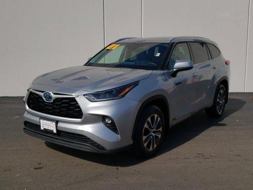 2021 Toyota Highlander Hybrid XLE