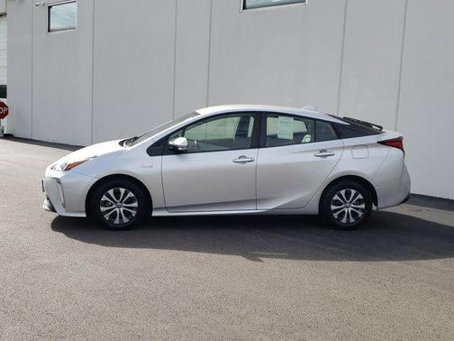 2020 Toyota Prius XLE