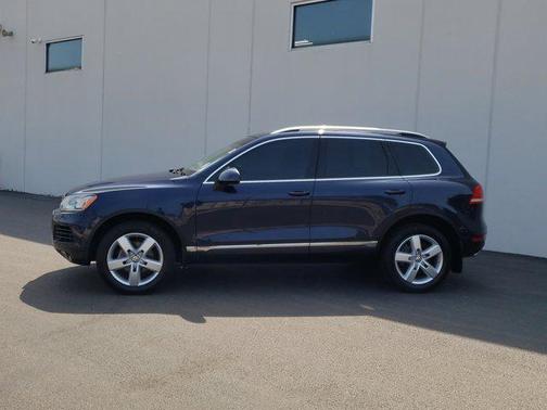 2014 Volkswagen Touareg X