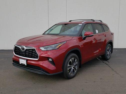 2026 Toyota Highlander XLE