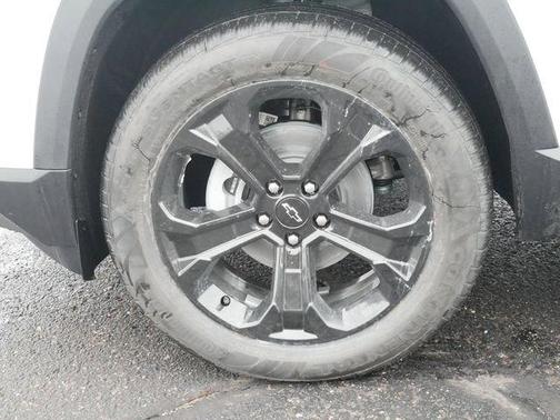 White 2026 Chevrolet Equinox LT