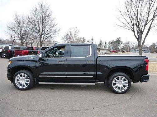 2022 Chevrolet Silverado 1500 High Country