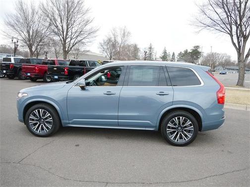 2022 Volvo XC90 T6 Momentum 6 Passenger
