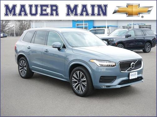 2022 Volvo XC90 T6 Momentum 6 Passenger