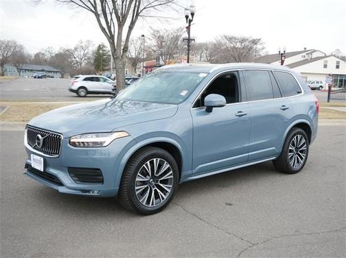 2022 Volvo XC90 T6 Momentum 6 Passenger
