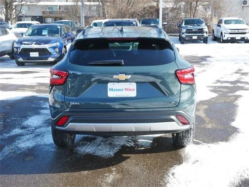 2025 Chevrolet Trax LT