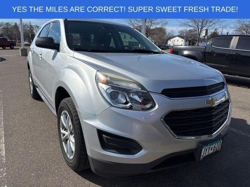 Silver Ice Metallic 2017 Chevrolet Equinox LS