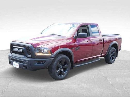 Delmonico Red Pearlcoat 2019 RAM 1500 Classic Warlock