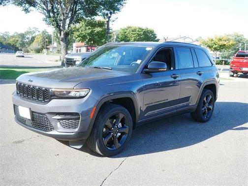 2024 Jeep Grand Cherokee Laredo