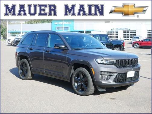 2024 Jeep Grand Cherokee Laredo