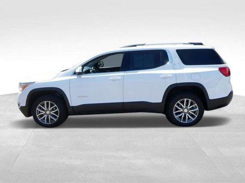 Summit White 2018 GMC Acadia SLE-2