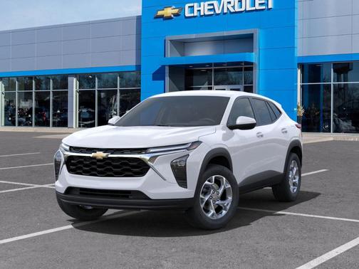 2025 Chevrolet Trax LS