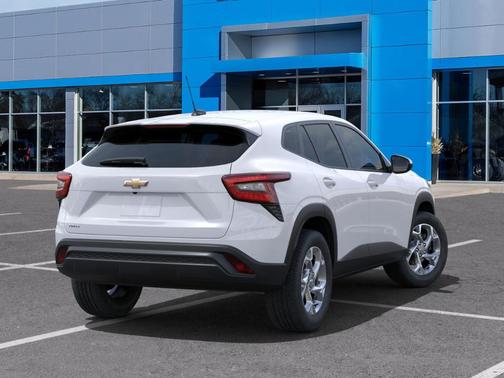 2025 Chevrolet Trax LS