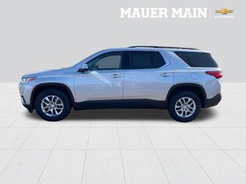 Silver Ice Metallic 2020 Chevrolet Traverse LT Cloth