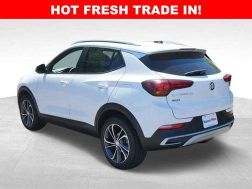Summit White 2022 Buick Encore GX Select