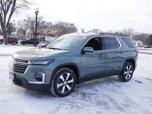 2023 Chevrolet Traverse LT Leather