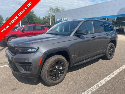 2025 Jeep Grand Cherokee Laredo
