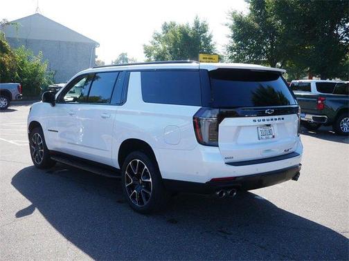 2025 Chevrolet Suburban RST