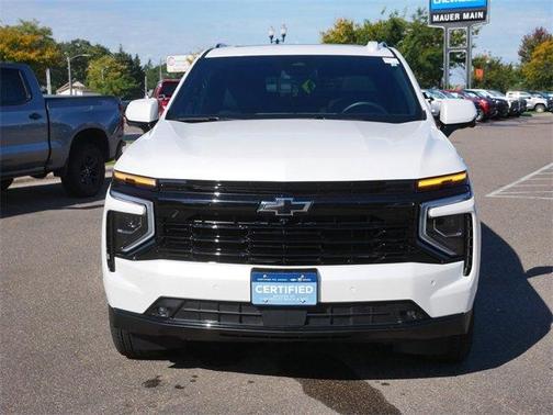 2025 Chevrolet Suburban RST