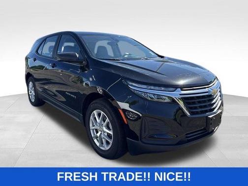 Mosaic Black Metallic 2024 Chevrolet Equinox LS