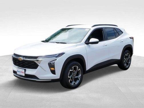 Summit White 2024 Chevrolet Trax LT