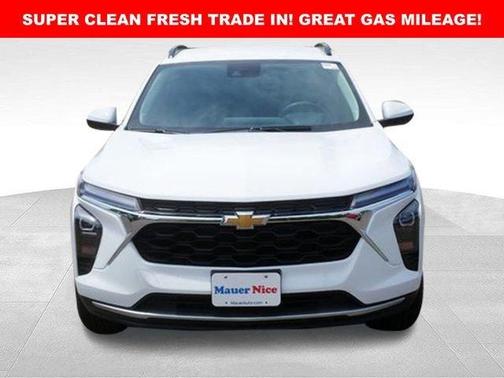 Summit White 2024 Chevrolet Trax LT