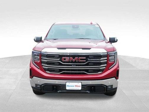 Cayenne Red Tintcoat 2022 GMC Sierra 1500 SLT