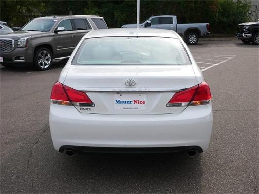 2011 Toyota Avalon 