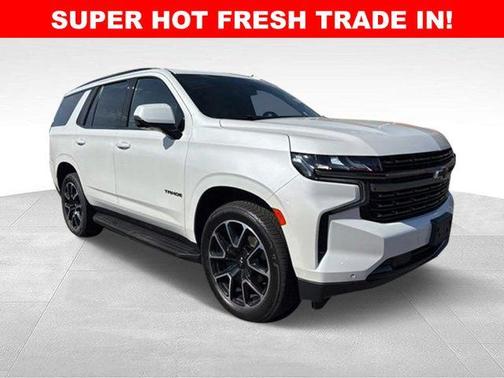 Iridescent Pearl Tricoat 2022 Chevrolet Tahoe RST