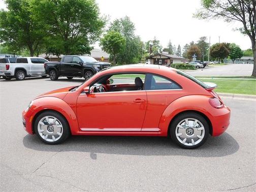 2018 Volkswagen Beetle 2.0T SE