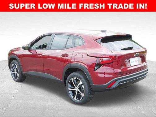 Crimson Metallic 2024 Chevrolet Trax 1RS