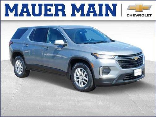 Sterling Gray Metallic 2023 Chevrolet Traverse LS