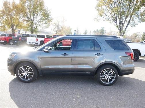 2018 Ford Explorer sport