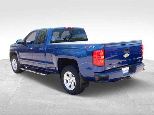Deep Ocean Blue Metallic 2018 Chevrolet Silverado 1500 LT