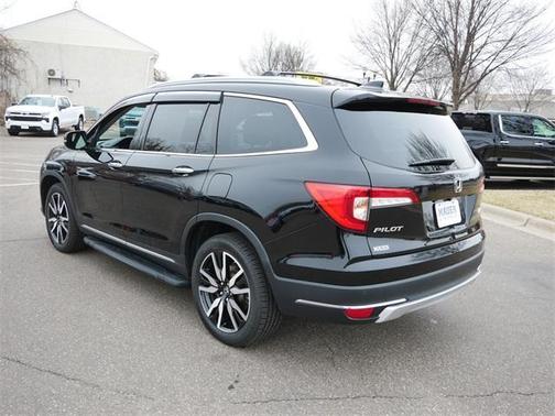 2022 Honda Pilot Touring 7-Passenger