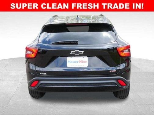 Mosaic Black Metallic 2025 Chevrolet Trax 2RS