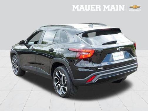 Mosaic Black Metallic 2025 Chevrolet Trax 2RS