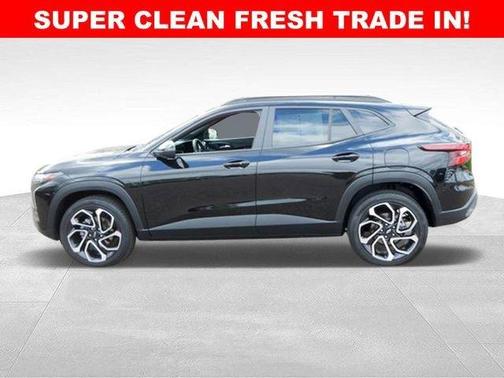 Mosaic Black Metallic 2025 Chevrolet Trax 2RS