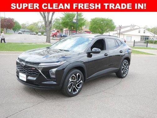 Mosaic Black Metallic 2025 Chevrolet Trax 2RS