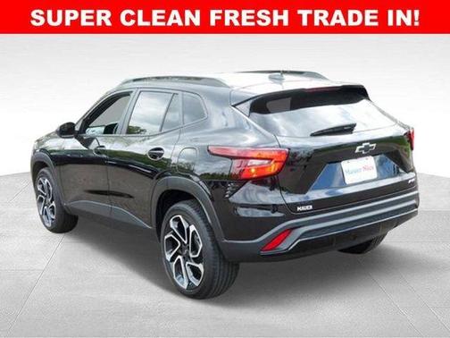Mosaic Black Metallic 2025 Chevrolet Trax 2RS