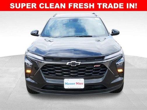 Mosaic Black Metallic 2025 Chevrolet Trax 2RS