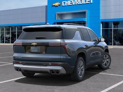 2025 Chevrolet Traverse LT