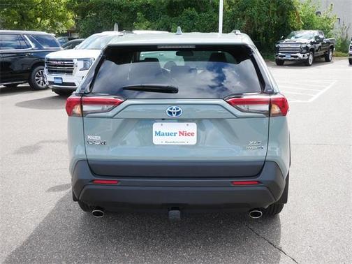 2023 Toyota RAV4 Hybrid XLE Premium