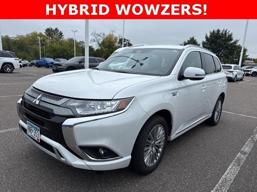 2022 Mitsubishi Outlander PHEV SEL