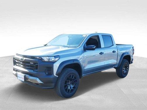 Sterling Gray Metallic 2023 Chevrolet Colorado Trail Boss