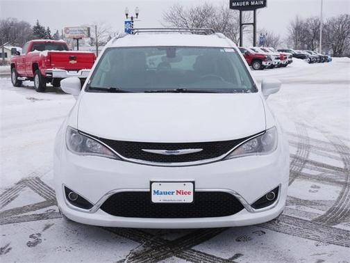 2020 Chrysler Pacifica Touring-L