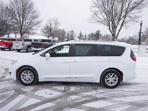 2020 Chrysler Pacifica Touring-L