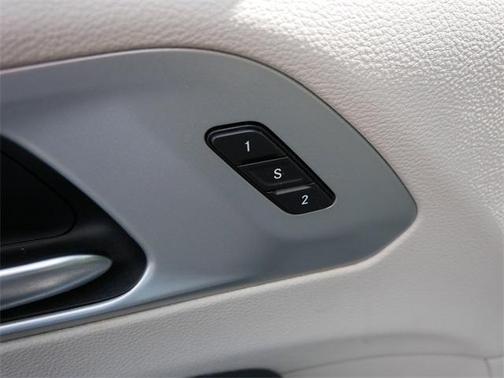 2020 Chrysler Pacifica Hybrid Limited